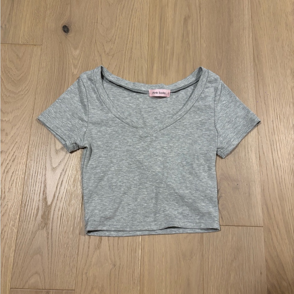 YesStyle Gray Crop Top